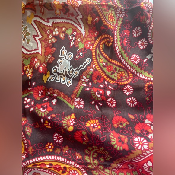 Codello 100% Silk Shawl - Picture 3 of 3